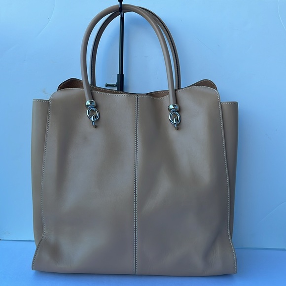 Tod's “Alo Sella” Vachetta (Tan) Large Shopping Tote Bag - Picture 4 of 16